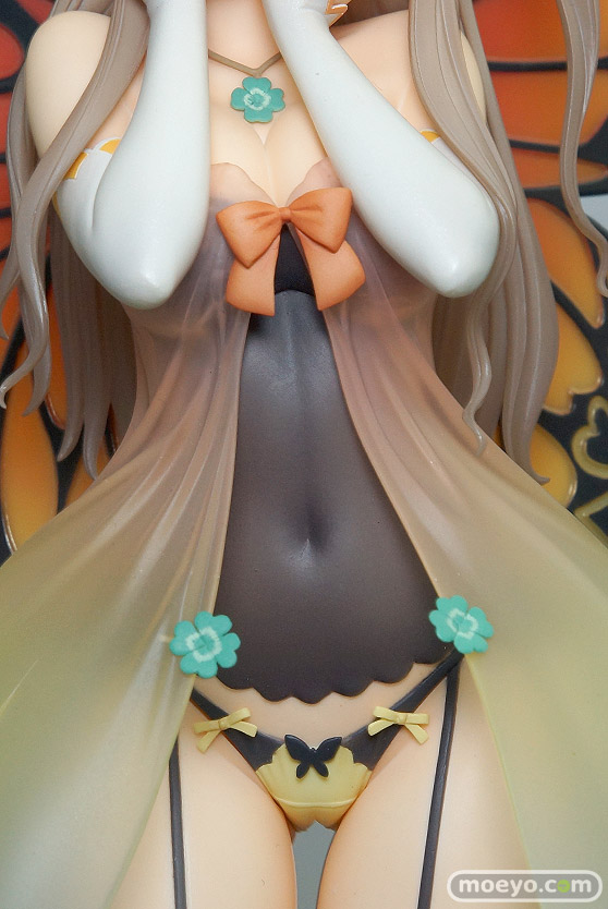 秋葉原の新作フィギュアサンプル展示の様子画像　雪城冬華　10