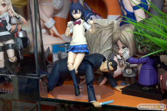 秋葉原の新作フィギュアサンプル展示の様子画像　雪城冬華　13