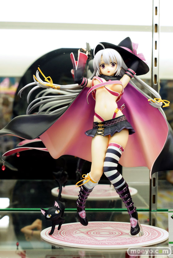 秋葉原の新作フィギュアサンプル展示の様子画像　雪城冬華　15