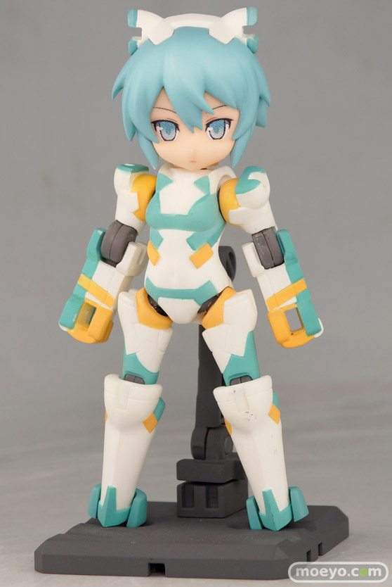 デスクトップアーミー B-101s シルフィーシリーズの素体の可動範囲など　フィギュアサンプル画像01