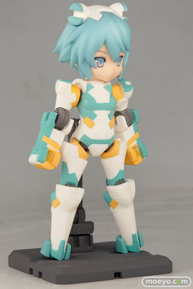 デスクトップアーミー B-101s シルフィーシリーズの素体の可動範囲など　フィギュアサンプル画像02