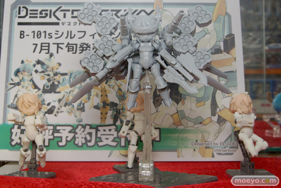 秋葉原の新作フィギュア展示の様子 新田美波 ルルティエ　セイテン　08