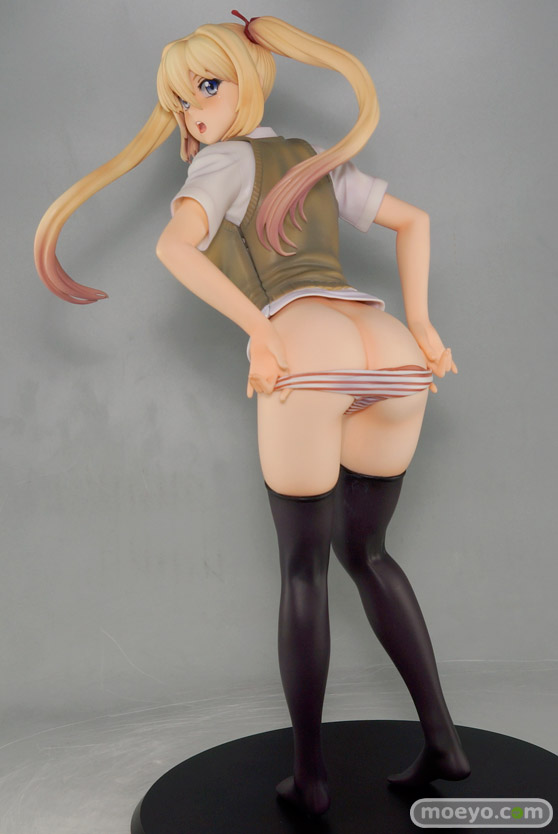 ダイキ工業の楽園☆遊戯 カバーイラスト 上野チカの製品版フィギュア画像　エロ　キャストオフ01