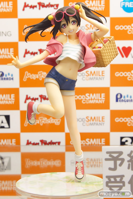 秋葉原新作フィギュア展示の様子 榛名改二　三世村正　13