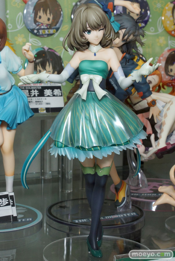 コトブキヤのアイドルマスター シンデレラガールズ 高垣楓 -はじまりの場所-のフィギュアサンプル展示の様子画像02