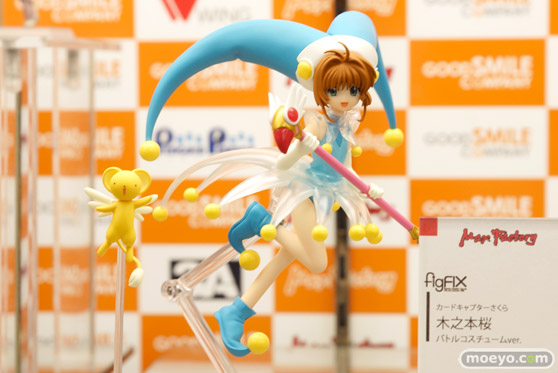 秋葉原での新作フィギュア展示の様子 花の妖精さん マリア・ベルナール 12