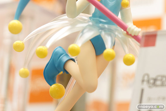 秋葉原での新作フィギュア展示の様子 花の妖精さん マリア・ベルナール 13