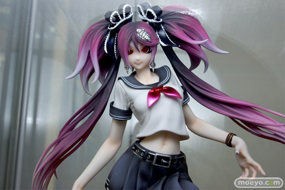 秋葉原での新作フィギュア展示の様子 花の妖精さん マリア・ベルナール 19