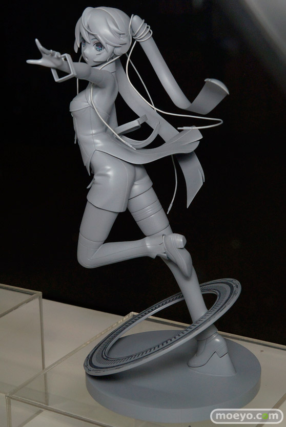 アルファマックスの初音ミク -二次元ドリームフィーバーver.-のフィギュアサンプル展示画像03