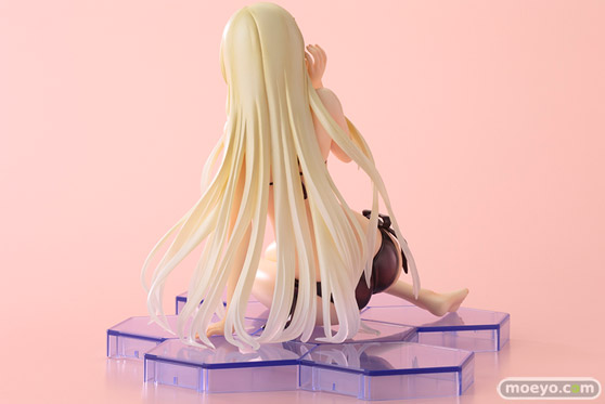 コトブキヤの4-Leaves シュヴァルツェスマーケン アイリスディーナ “黒の宣告”ver.の新作フィギュアサンプル画像04