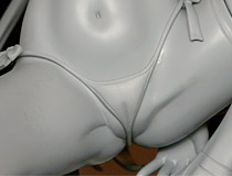 大胆なビキニで開脚ポーズ！Q-six新作フィギュア「仮）ヒョウ柄ビキニちゃん」の原型が展示！【WF2016冬】