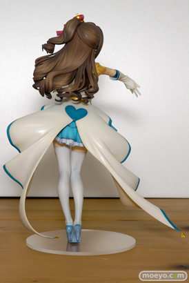 グッドスマイルカンパニーのアイドルマスター シンデレラガールズ 島村卯月 クリスタルナイトパーティVer.の新作フィギュアサンプル画像04