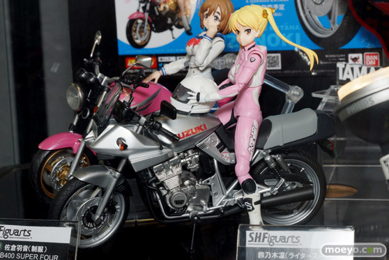 バンダイのS.H.フィギュアーツ 鈴乃木凜(ライダースーツ)＆GSX 400S KATANA 『ばくおん！』の新作フィギュアサンプル画像03