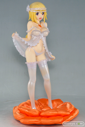 ウェーブのランジェリースタイル IS＜インフィニット・ストラトス＞ シャルロット・デュノアのフィギュア製品版画像02