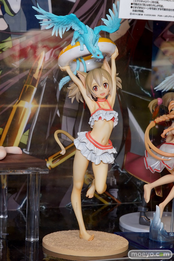 秋葉原での新作美少女フィギュアサンプル展示の様子 二条秋　小猫　ISバニー06