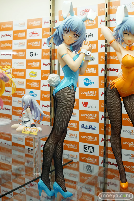 秋葉原での新作美少女フィギュアサンプル展示の様子 二条秋　小猫　ISバニー15