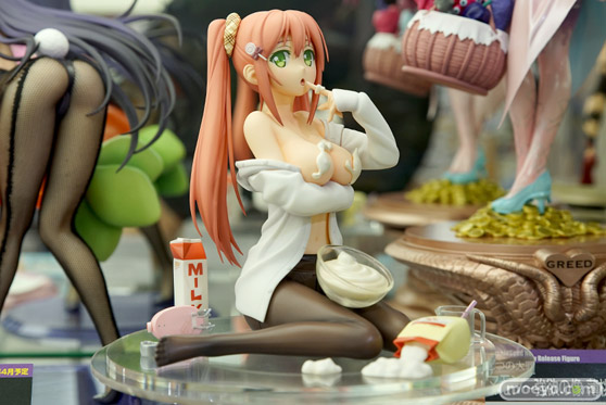 秋葉原での新作美少女フィギュアサンプル展示の様子 二条秋　小猫　ISバニー17