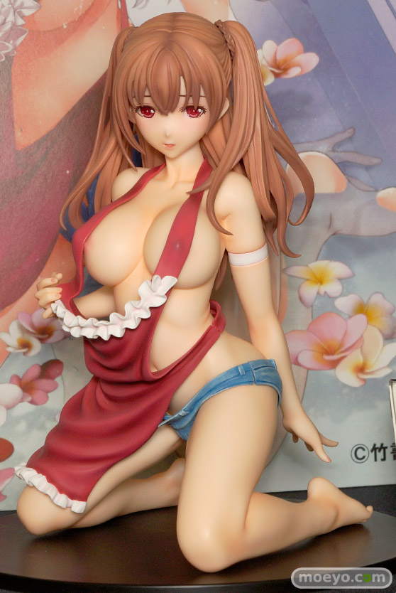 宮沢模型 第37回 商売繁盛セールのアオシマとダイキ工業とリボルブとクレイズとウェーブとキューズQの新作フィギュア展示の様子18