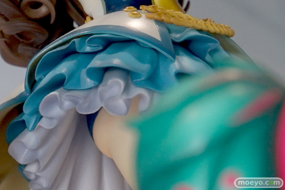 ニコニコ超会議2016のグッドスマイルカンパニーブースの新作フィギュア展示の様子画像06