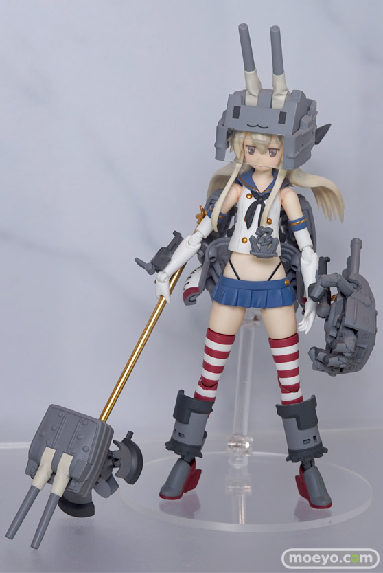 ニコニコ超会議2016のグッドスマイルカンパニーブースの新作フィギュア展示の様子画像11