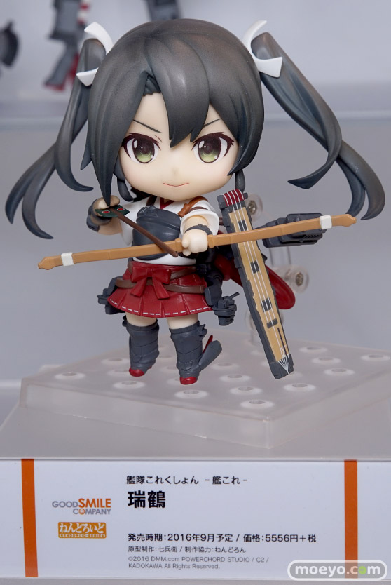 ニコニコ超会議2016のグッドスマイルカンパニーブースの新作フィギュア展示の様子画像16
