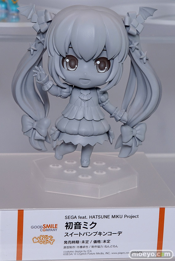 ニコニコ超会議2016のグッドスマイルカンパニーブースの新作フィギュア展示の様子画像20