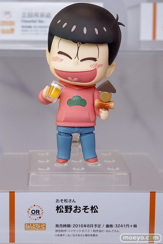 ニコニコ超会議2016のグッドスマイルカンパニーブースの新作フィギュア展示の様子画像25