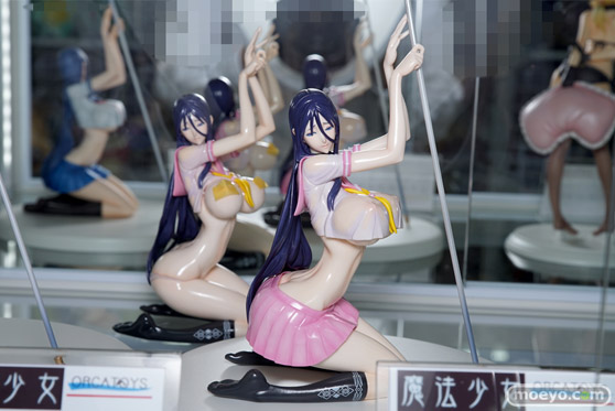 あみあみ 秋葉原店の新作美少女フィギュアサンプル展示の様子03