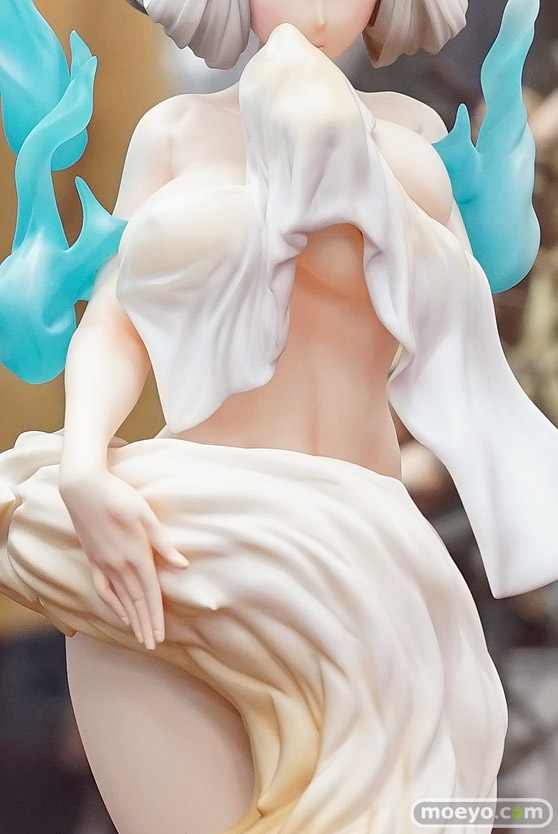 ホビージャパンの朧村正 紺菊 -湯煙温泉三昧 Ver.-の新作フィギュアサンプル展示の様子06