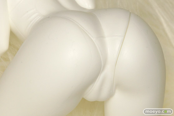 HOBBY ROUND 15の温泉天国の競泳水着探偵　セーラー服 しずるちゃん新作展示の様子画像 08