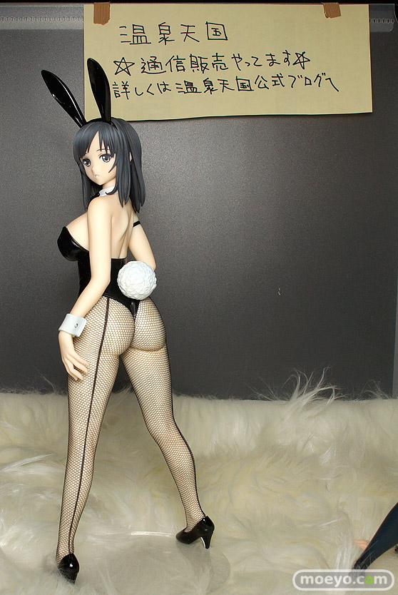 HOBBY ROUND 15の温泉天国の競泳水着探偵　セーラー服 しずるちゃん新作展示の様子画像 18