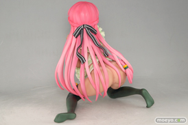 ブラックベリーの彼女×彼女×彼女 織節秋奈 裸エプロン Happy Ver. 日焼け パステルグリーンカラーの新作フィギュア彩色サンプル画像05