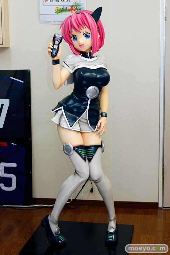 プルクラの等身大フィギュア松本イズミのサンプル画像01