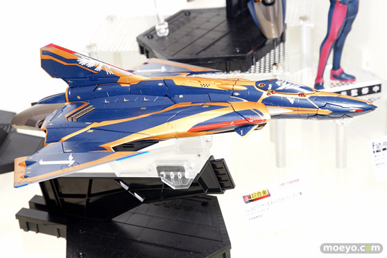 魂フィーチャーズ2016のマクロスシリーズ新作展示の様子画像　フレイア10