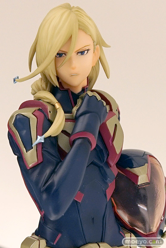 魂フィーチャーズ2016のマクロスシリーズ新作展示の様子画像　フレイア15