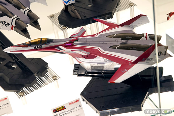 魂フィーチャーズ2016のマクロスシリーズ新作展示の様子画像　フレイア19