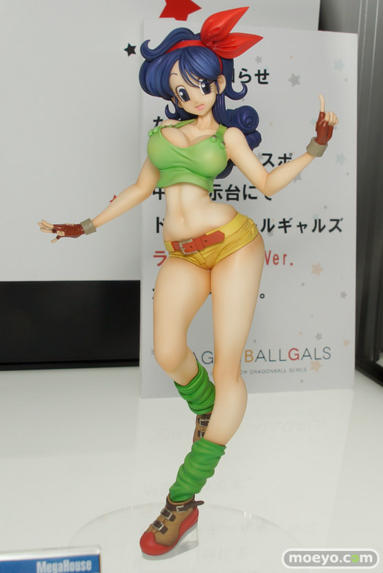 ランチ　18号　チチなどメガホビEXPO 2015 Springのメガハウスのドラゴンボール他新作フィギュア展示の様子01