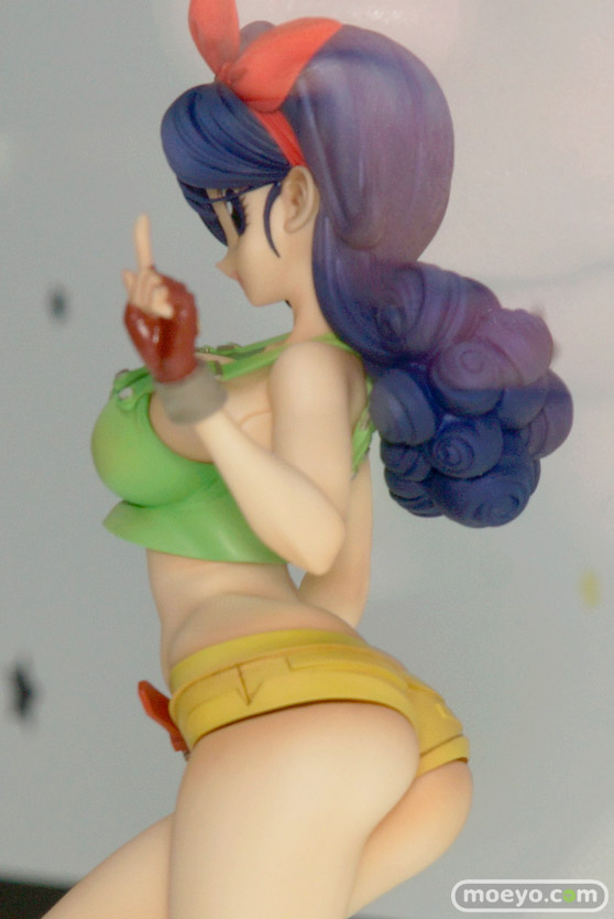 ランチ　18号　チチなどメガホビEXPO 2015 Springのメガハウスのドラゴンボール他新作フィギュア展示の様子02