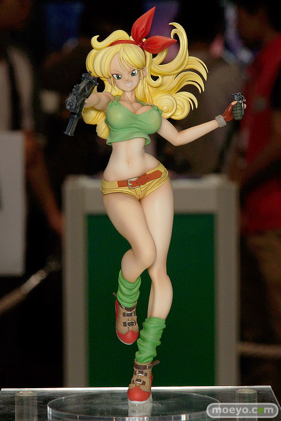 ランチ　18号　チチなどメガホビEXPO 2015 Springのメガハウスのドラゴンボール他新作フィギュア展示の様子04