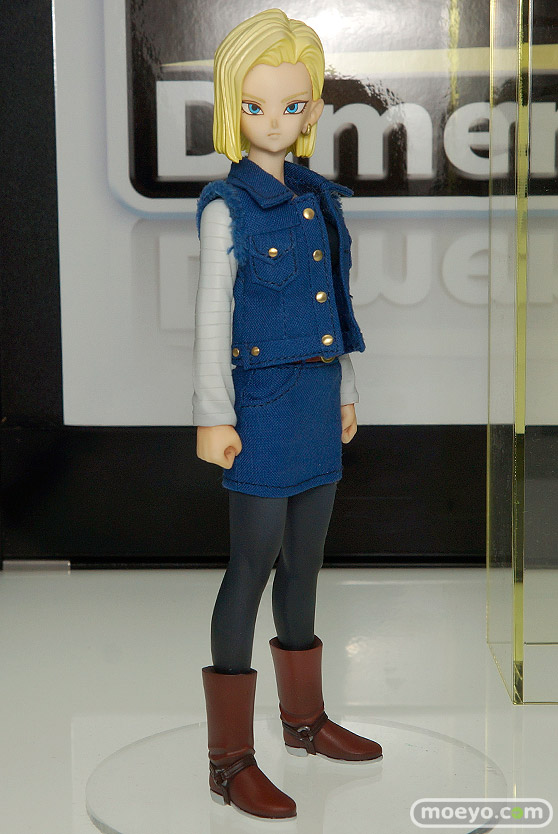 ランチ　18号　チチなどメガホビEXPO 2015 Springのメガハウスのドラゴンボール他新作フィギュア展示の様子08