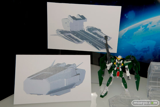 ランチ　18号　チチなどメガホビEXPO 2015 Springのメガハウスのドラゴンボール他新作フィギュア展示の様子35