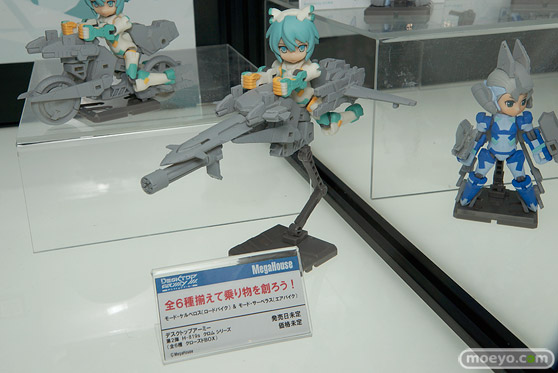 ランチ　18号　チチなどメガホビEXPO 2015 Springのメガハウスのドラゴンボール他新作フィギュア展示の様子40