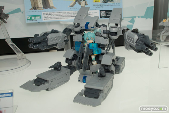 ランチ　18号　チチなどメガホビEXPO 2015 Springのメガハウスのドラゴンボール他新作フィギュア展示の様子41