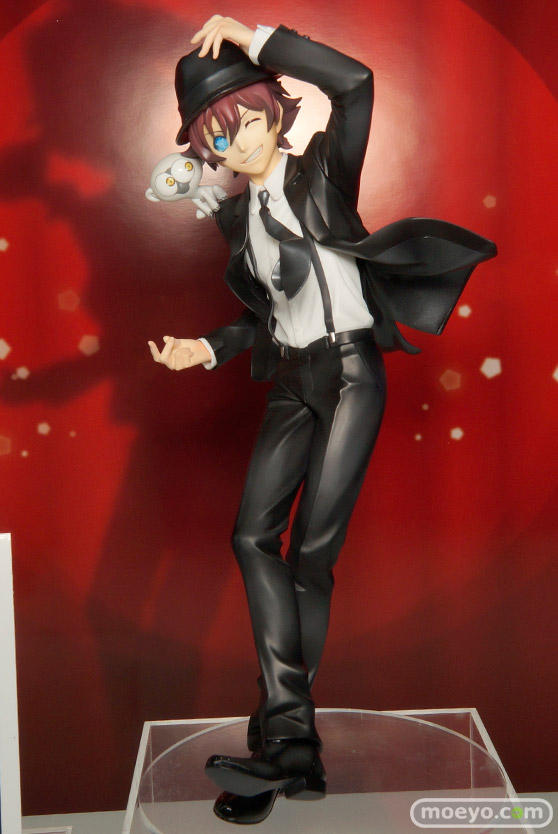 ラウラ＆シャル　安原絵麻　春日野穹　園田海未　などメガホビEXPO 2015 Springのアルターの新作フィギュア展示の様子27