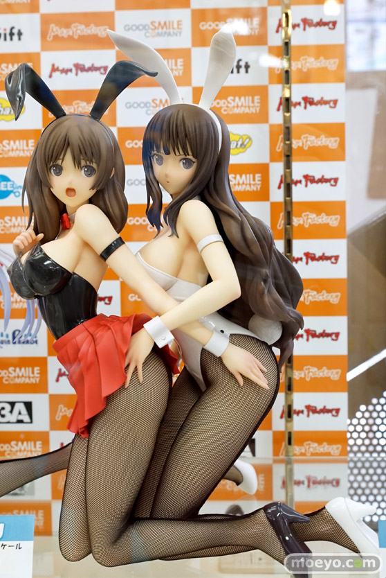 フリーイングのTony’s Bunny Sisters 宇佐美深雪と宇佐美未夜の新作フィギュアサンプル展示画像01
