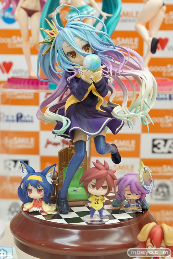 秋葉原の美少女フィギュア展示の様子　エルザ　プリンツ　ピンナップガール14