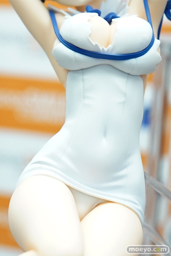 秋葉原の美少女フィギュア展示の様子　エルザ　プリンツ　ピンナップガール19