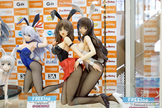 秋葉原の美少女フィギュア展示の様子　エルザ　プリンツ　ピンナップガール28