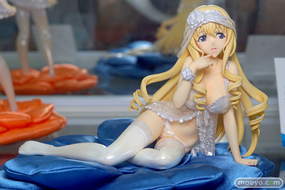 黒猫　ぽちゃ子　など秋葉原の新作フィギュア展示の様子03