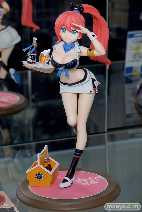 黒猫　ぽちゃ子　など秋葉原の新作フィギュア展示の様子12